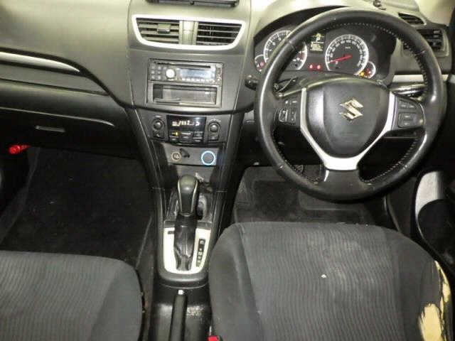 SUZUKI SWIFT 2010