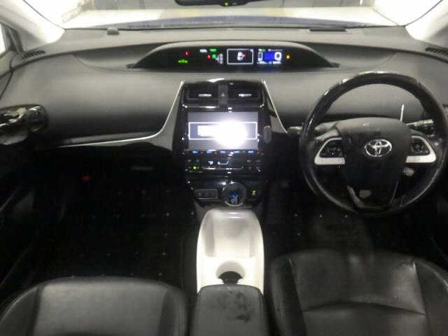TOYOTA PRIUS 2015