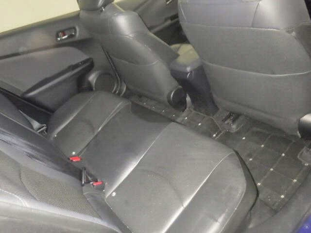 TOYOTA PRIUS 2015