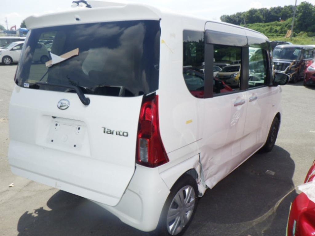 DAIHATSU TANTO 2022