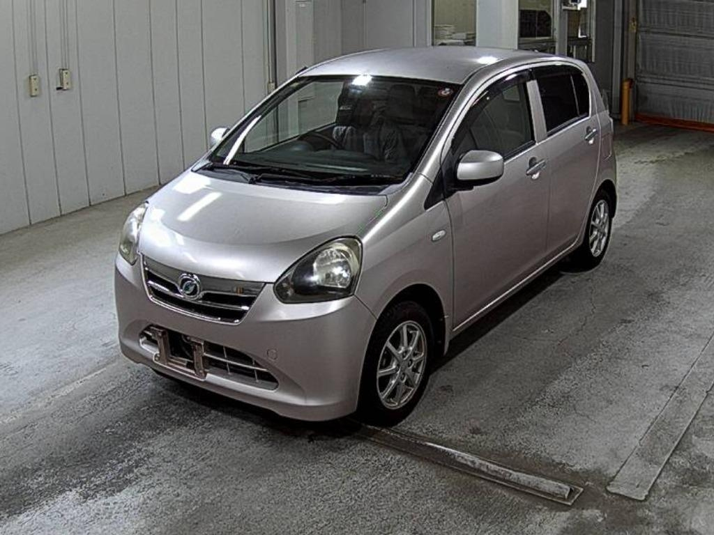 DAIHATSU MIRA E S 2012