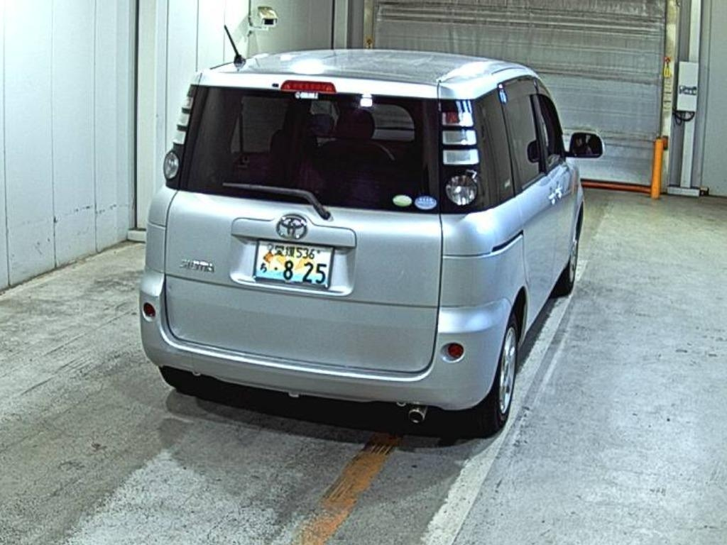 TOYOTA SIENTA 2008