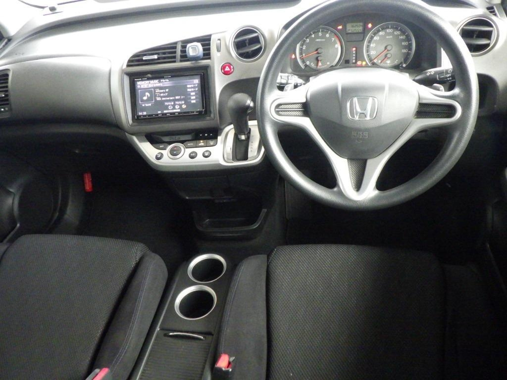 HONDA STREAM 2013