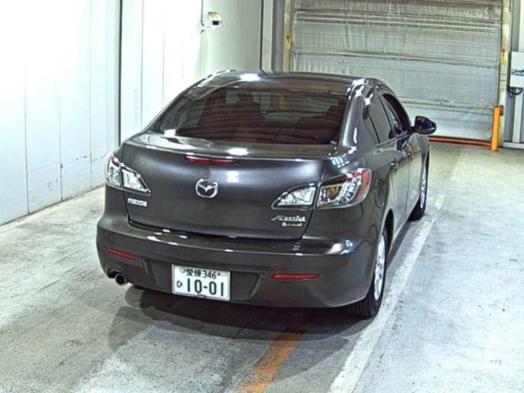MAZDA AXELA 2010