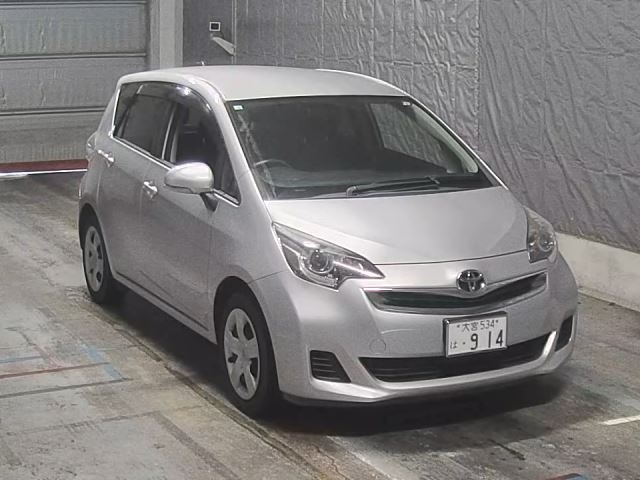 TOYOTA RACTIS 2014