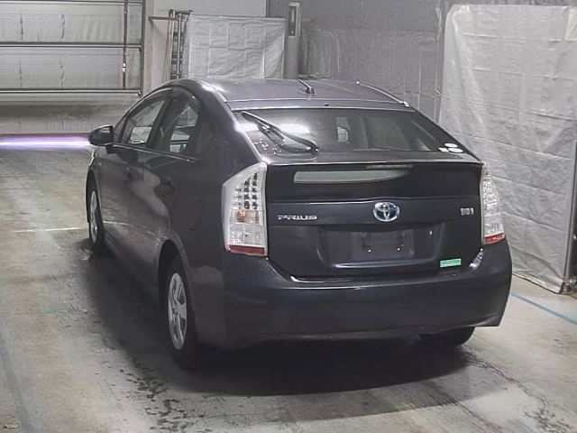 TOYOTA PRIUS 2011