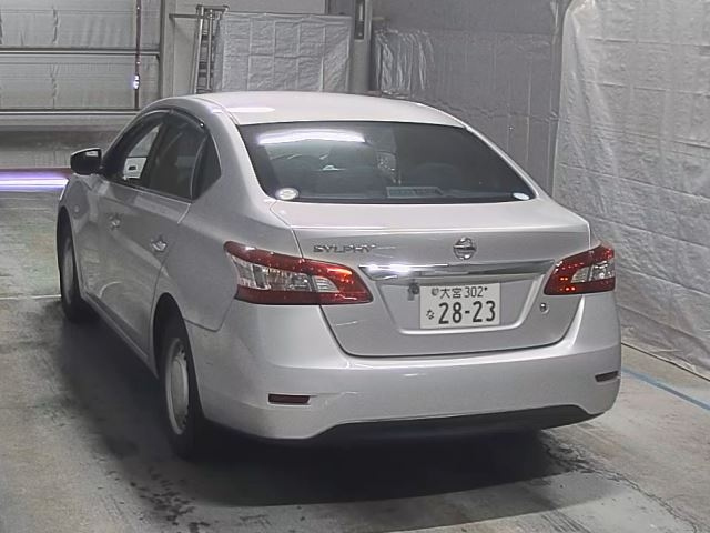 NISSAN SYLPHY 2016