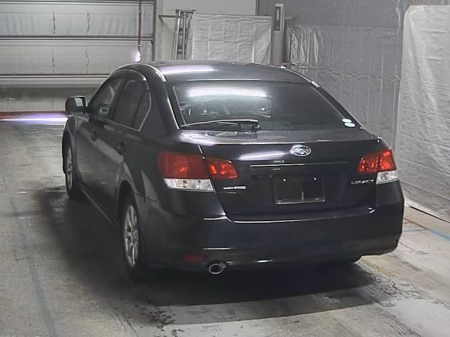 SUBARU LEGACY B4 2010