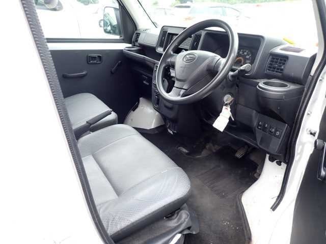 DAIHATSU HIJET VAN 2020