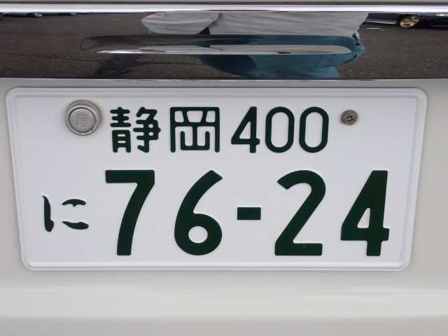 TOYOTA HIACE VAN 2019