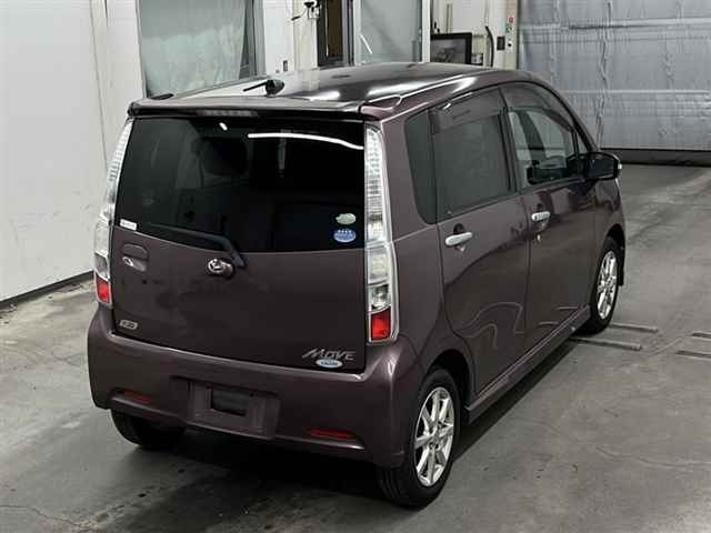DAIHATSU MOVE 2011
