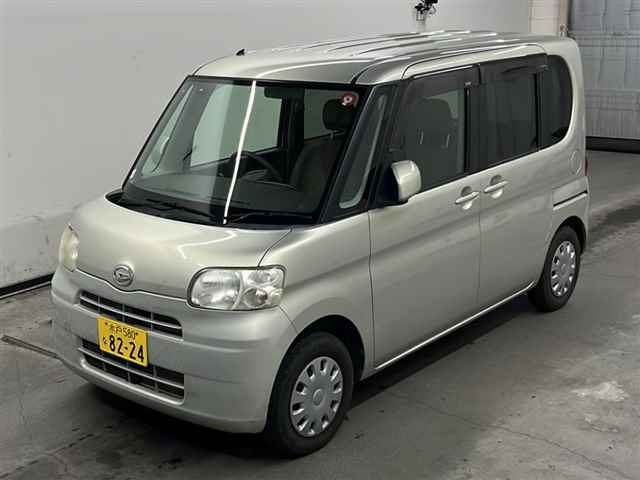 DAIHATSU TANTO 2010