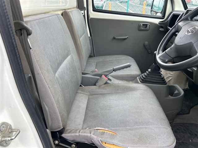 NISSAN CLIPPER TRUCK 2010