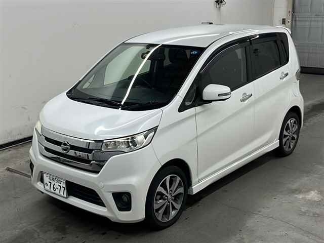 NISSAN DAYZ 2013