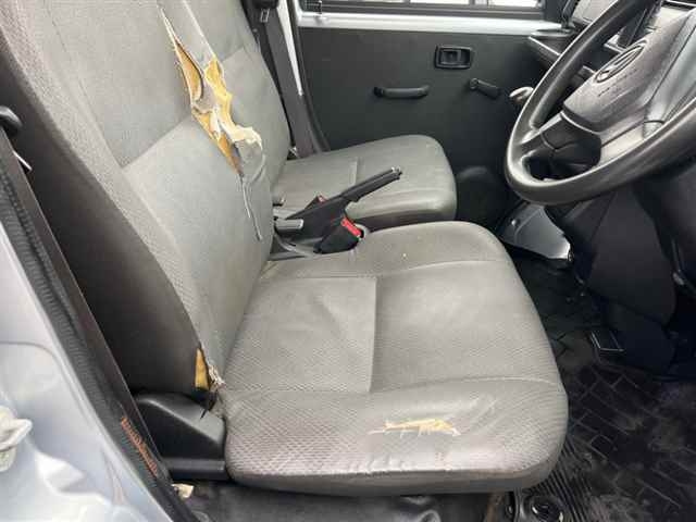 DAIHATSU HIJET VAN 2019