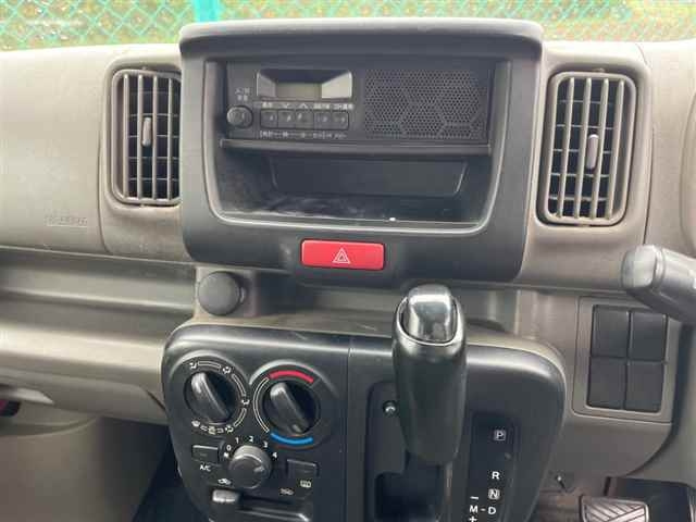MITSUBISHI MINICAB VAN 2018