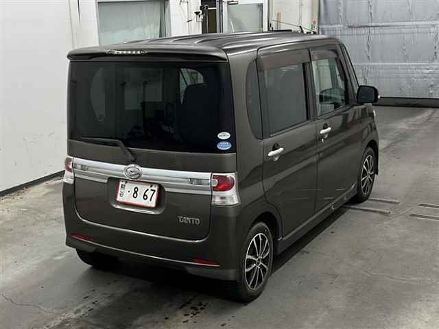 DAIHATSU TANTO 2010