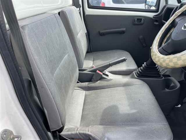 NISSAN CLIPPER TRUCK 2011