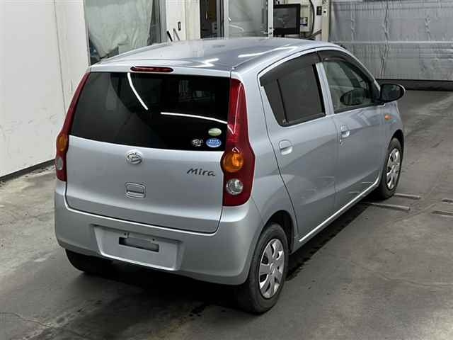 DAIHATSU MIRA 2011