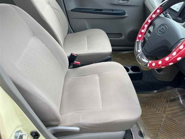 DAIHATSU MIRA E S 2011
