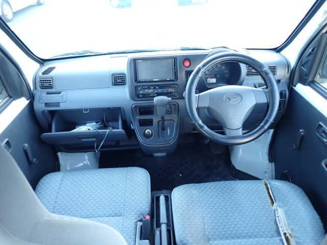 DAIHATSU HIJET VAN 2013