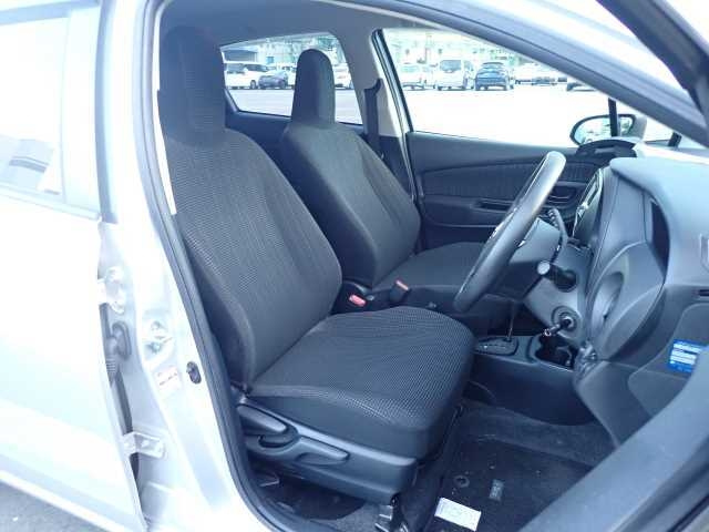 TOYOTA VITZ 2018