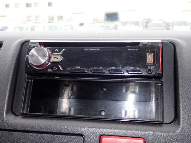 TOYOTA HIACE VAN 2017