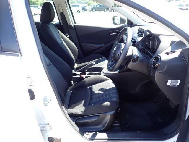 MAZDA DEMIO 2017