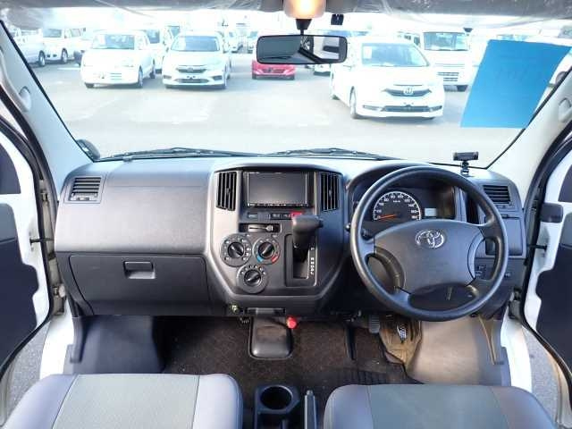 TOYOTA TOWN ACE VAN 2018