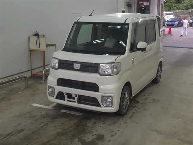 DAIHATSU WAKE 2017