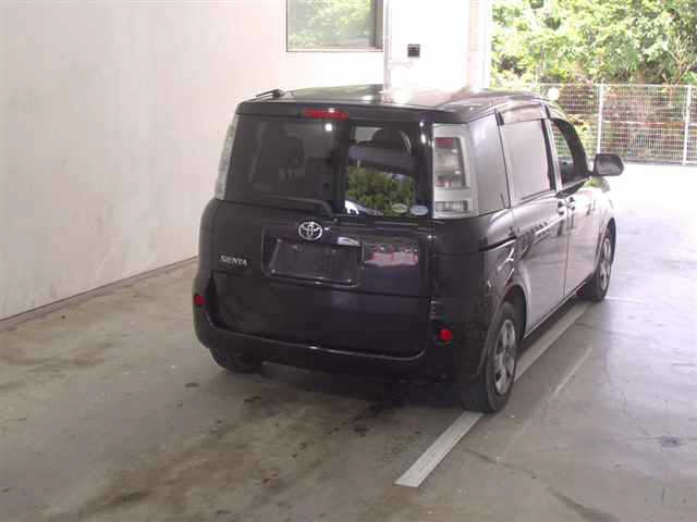 TOYOTA SIENTA 2012