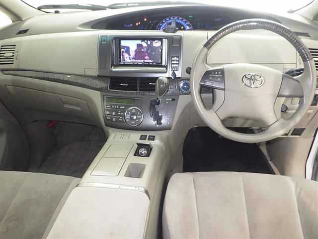 TOYOTA ESTIMA HYBRID 2010