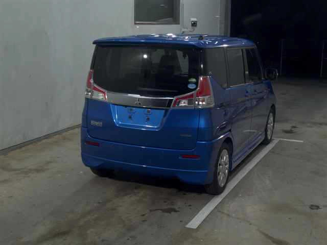 MITSUBISHI DELICA D2 2020