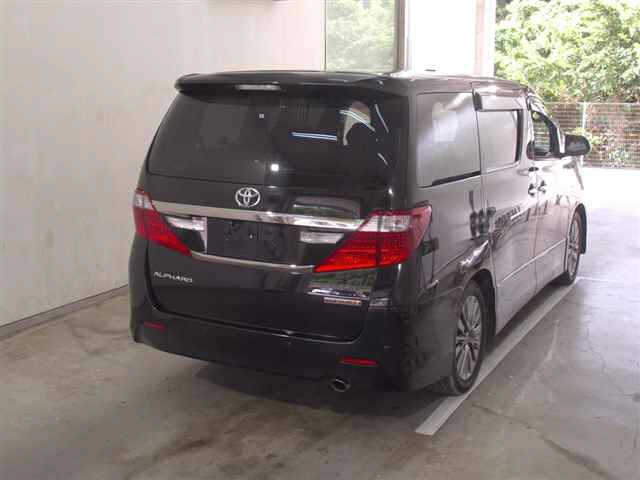 TOYOTA ALPHARD 2014