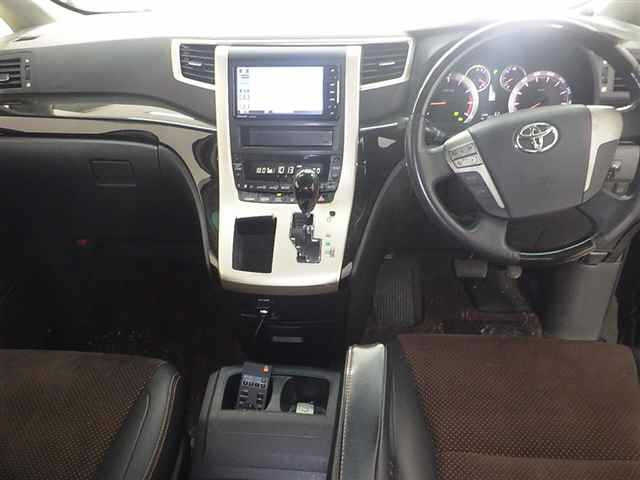 TOYOTA ALPHARD 2014