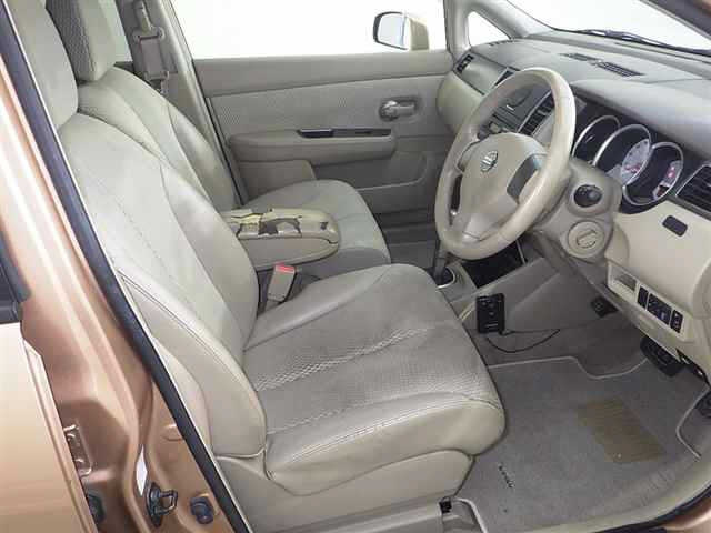 NISSAN TIIDA 2008