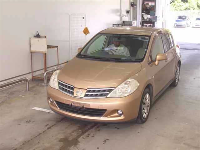 NISSAN TIIDA 2008