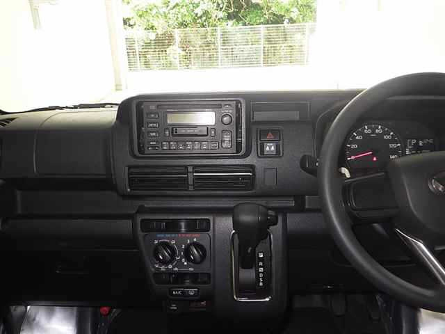 DAIHATSU HIJET VAN 2022