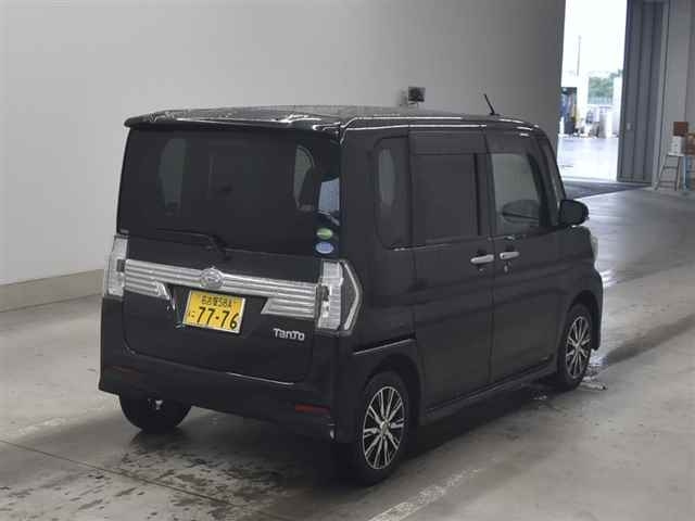 DAIHATSU TANTO 2019