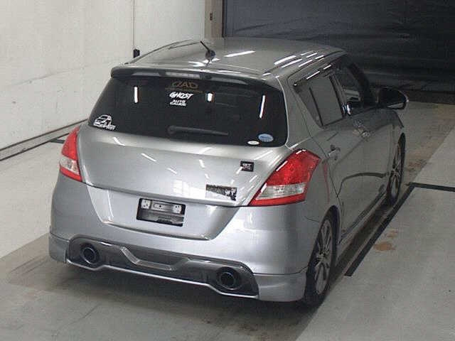 SUZUKI SWIFT 2015