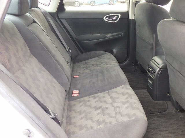 NISSAN SYLPHY 2017