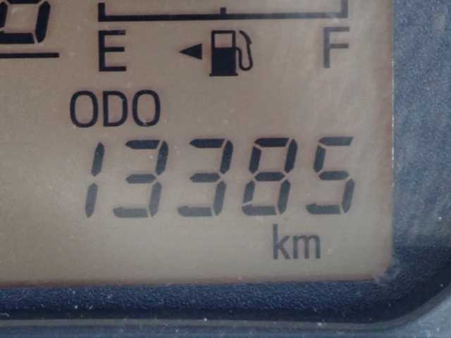 TOYOTA VITZ 2013