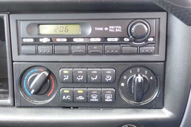 MAZDA BONGO VAN 2018