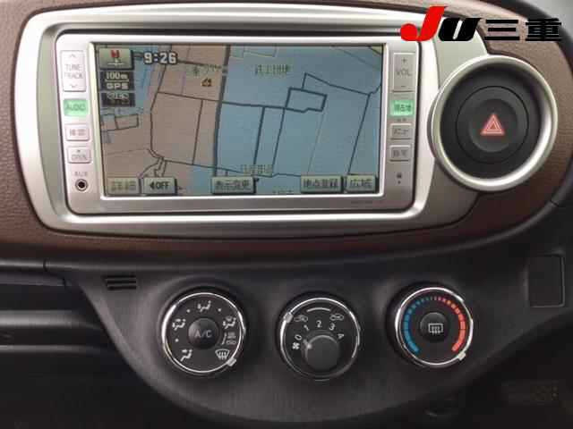 TOYOTA VITZ 2014