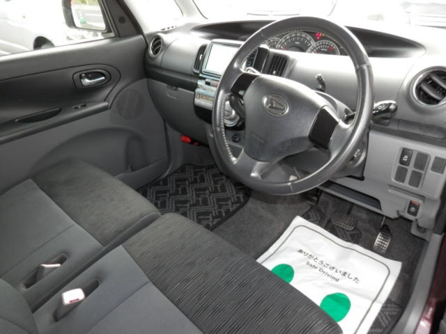 DAIHATSU TANTO 2010