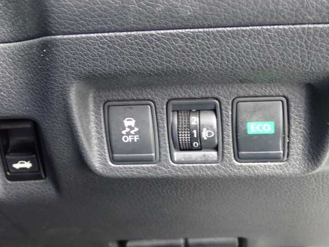 NISSAN SYLPHY 2013