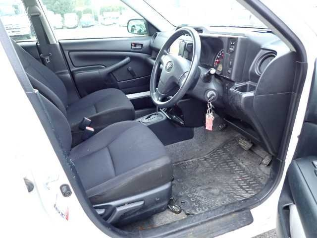 TOYOTA PROBOX 2017