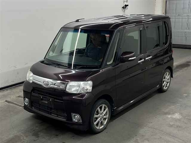 DAIHATSU TANTO 2013