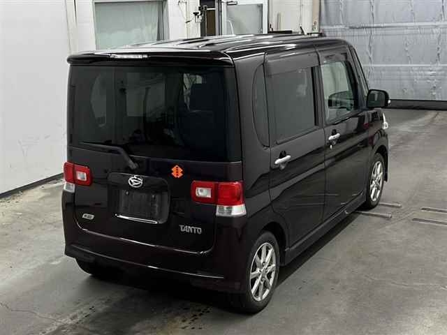 DAIHATSU TANTO 2013