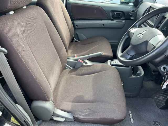 MITSUBISHI TOWNBOX 2011